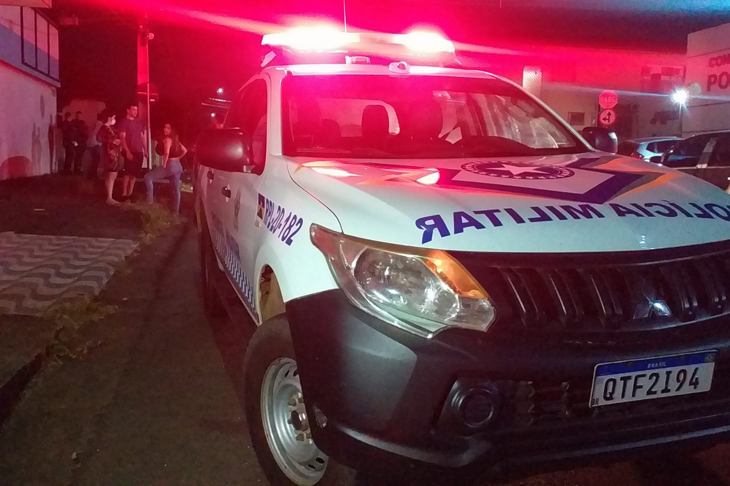 Tentativa de homicídio deixa dois jovens feridos durante festa no Centro de Porto Velho