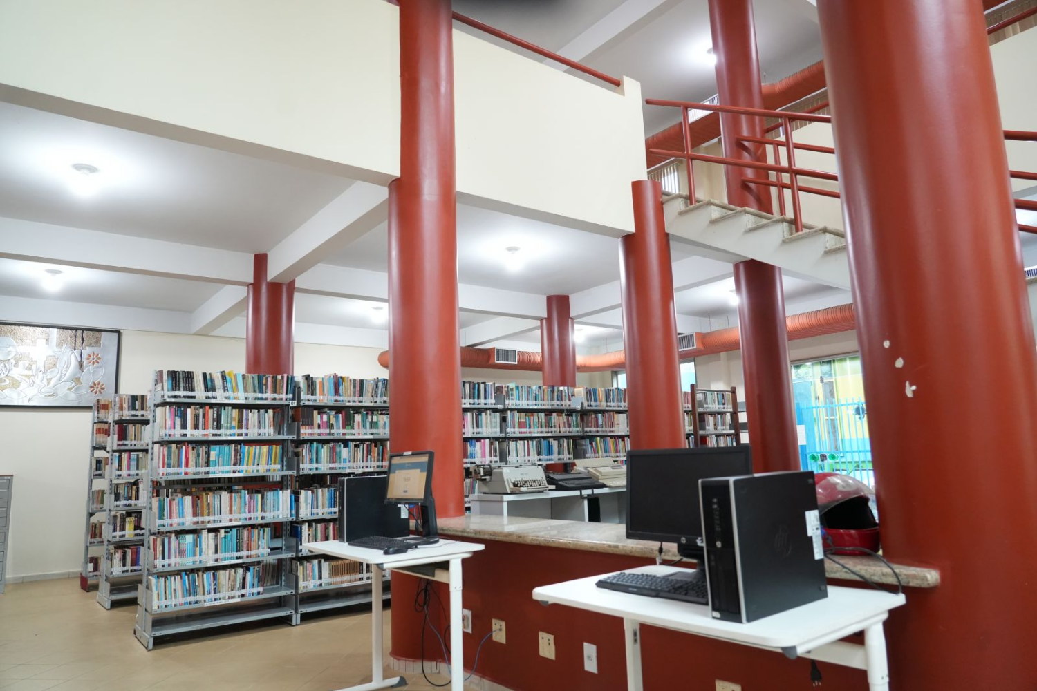 Biblioteca Municipal Francisco Meirelles completa 50 anos como referência de cultura e memória em Porto Velho